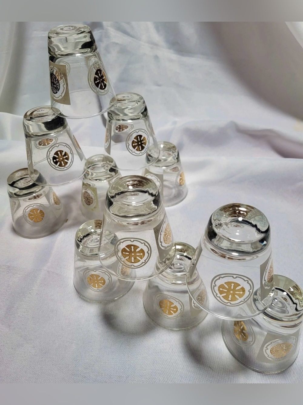 Anchor Hocking Medallion Gold & White Barware Shot/Cordial Glass Sand Dollar Vtg